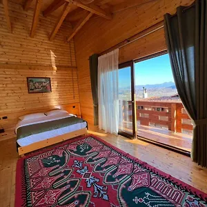https://wooden-house.albaniahotels.org
